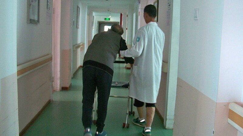 小型养老院开办：如何规避风险，打造温馨家园